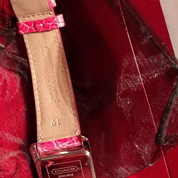 Authentic Ladies Coach face- pearl/real diamonds - Picture 5 of 8